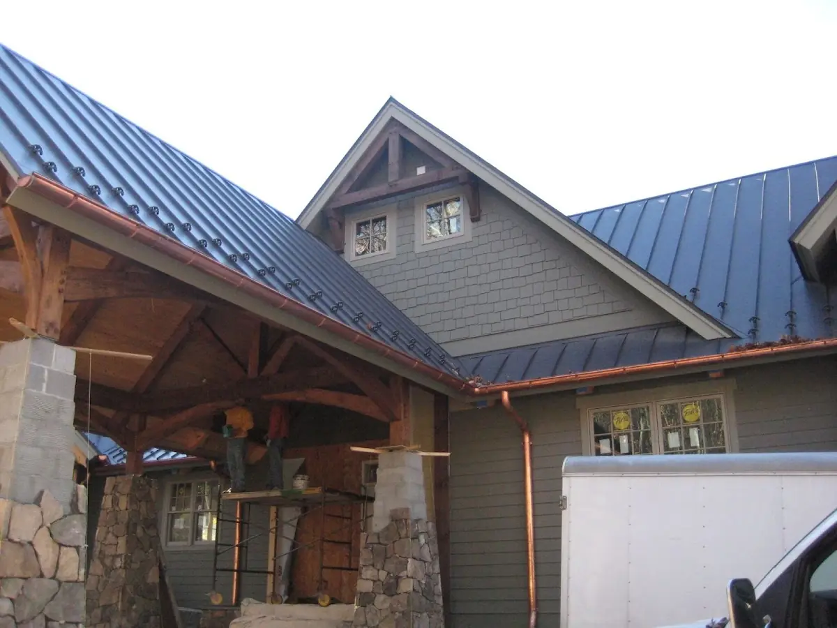 Craftsman Roofing team delivering quality roofing work in Hendrick Estates